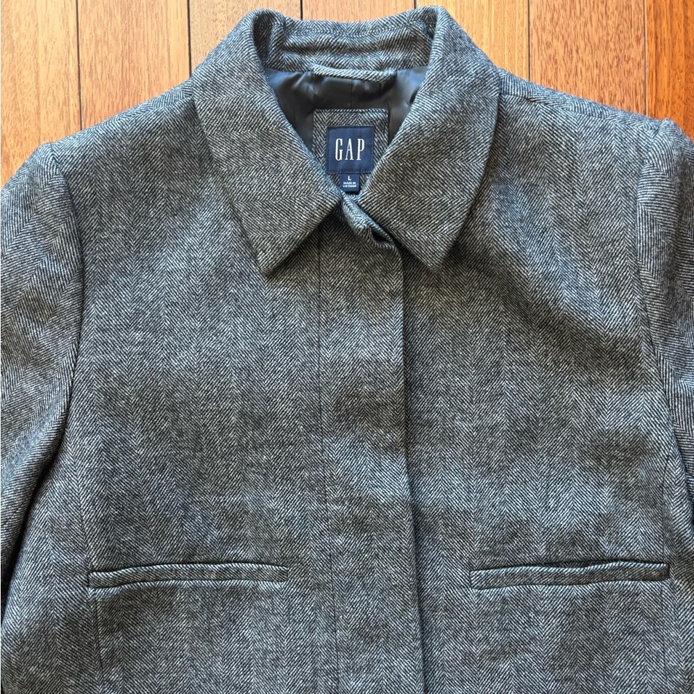 GAP Women's Charcoal Cropped Blazer - Picture 2 of 5